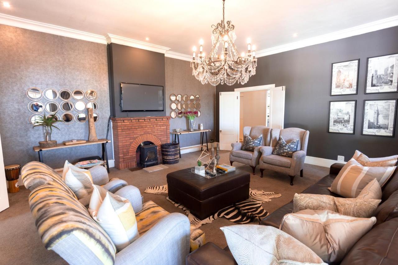 Taunton Manor Hotel Питърмарицбург Екстериор снимка