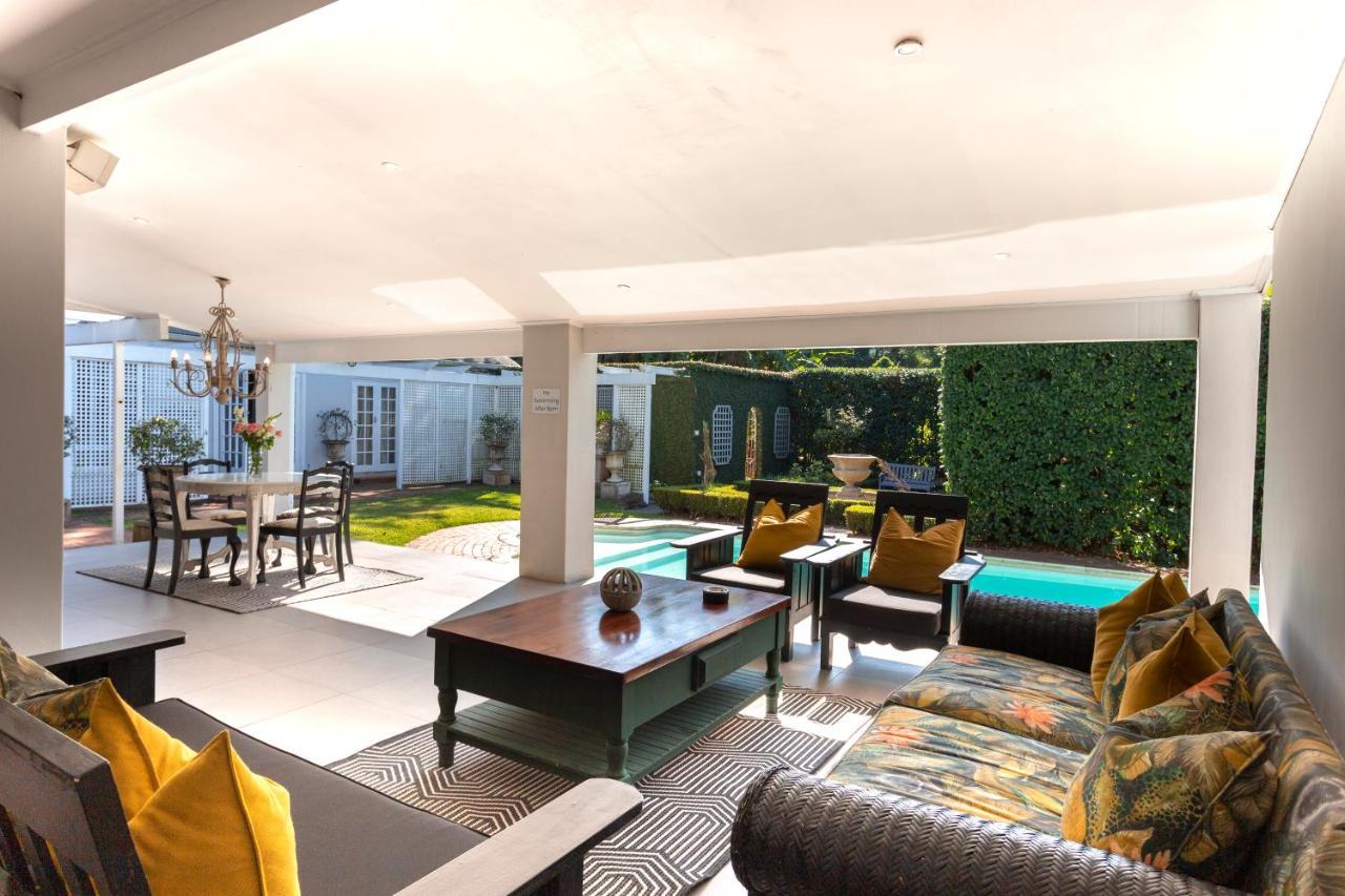 Taunton Manor Hotel Питърмарицбург Екстериор снимка